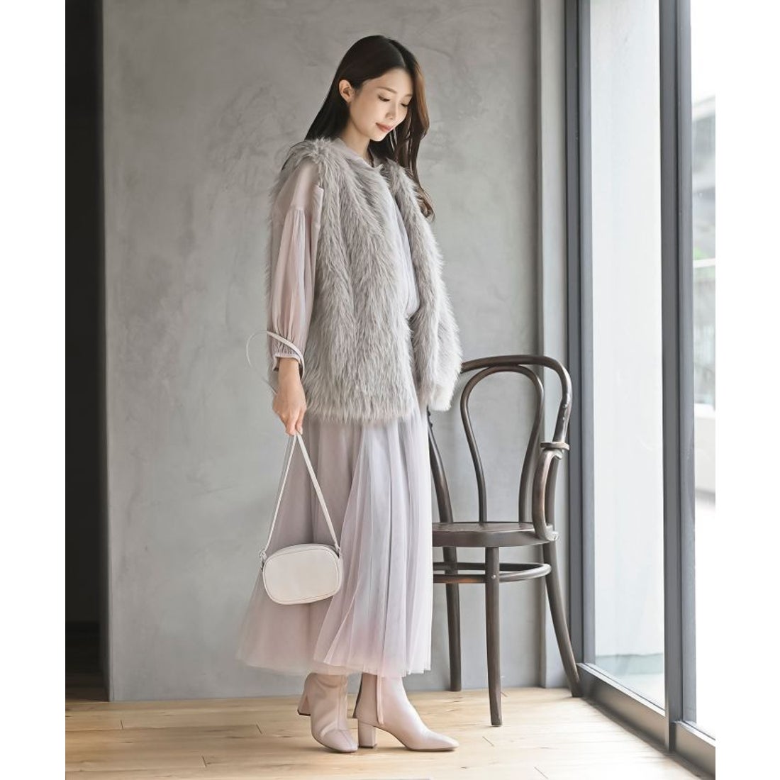 アールピーエス rps ロングフェイクファーベスト （グレージュ