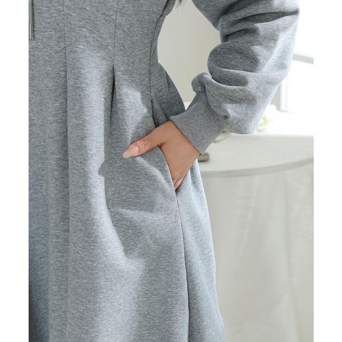 レースレディース Lace Ladies フード付き タック スウェット 長袖