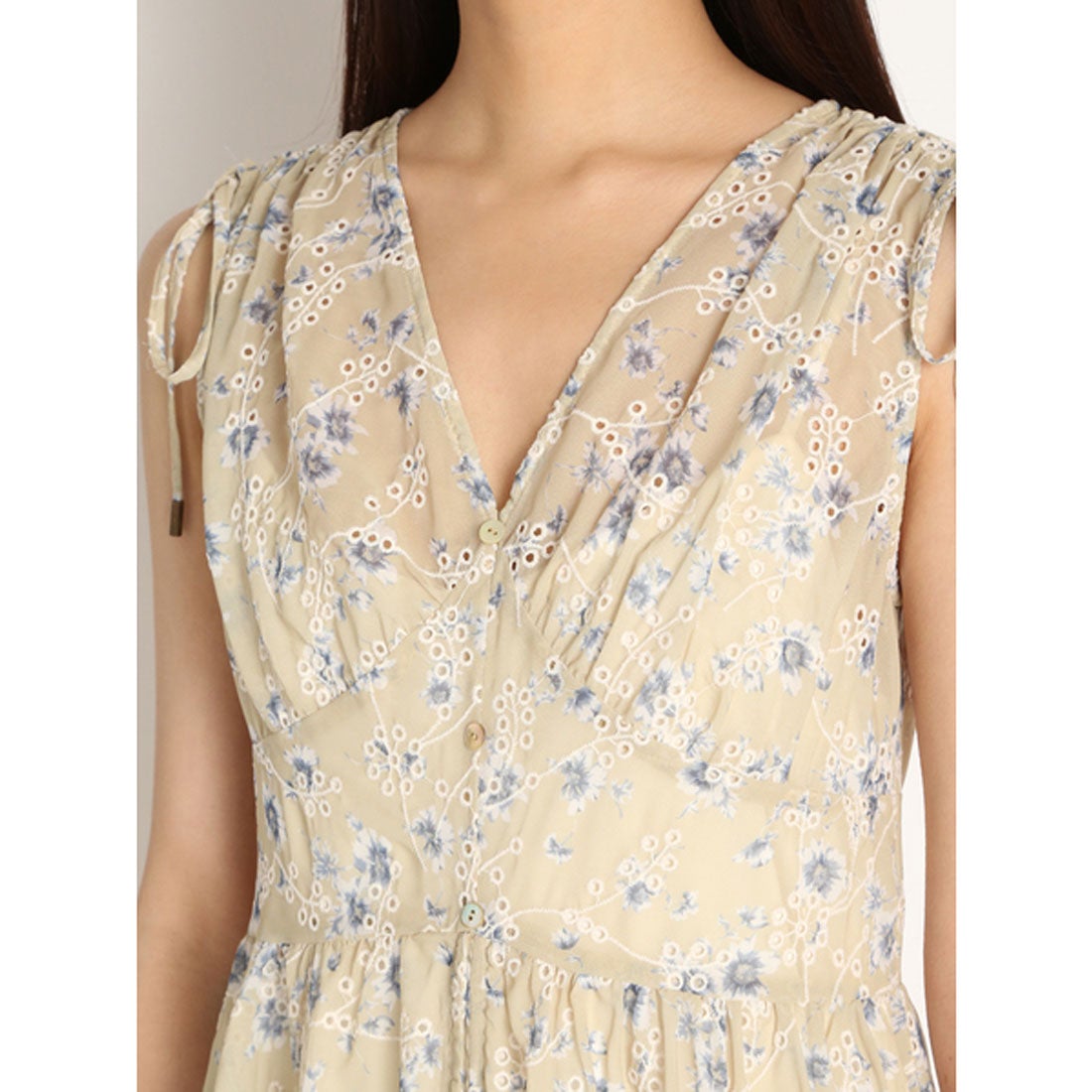 LILY BROWN リリーブラウン Lily Brown 刺繍花柄ワンピース （ブラック