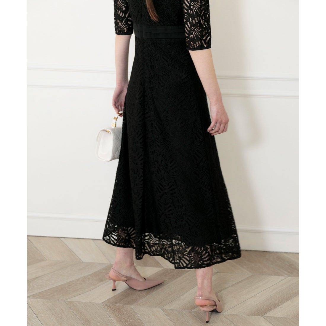 レジャ Leja レースビッグカラー花柄刺繍ウエストマークロングフレ