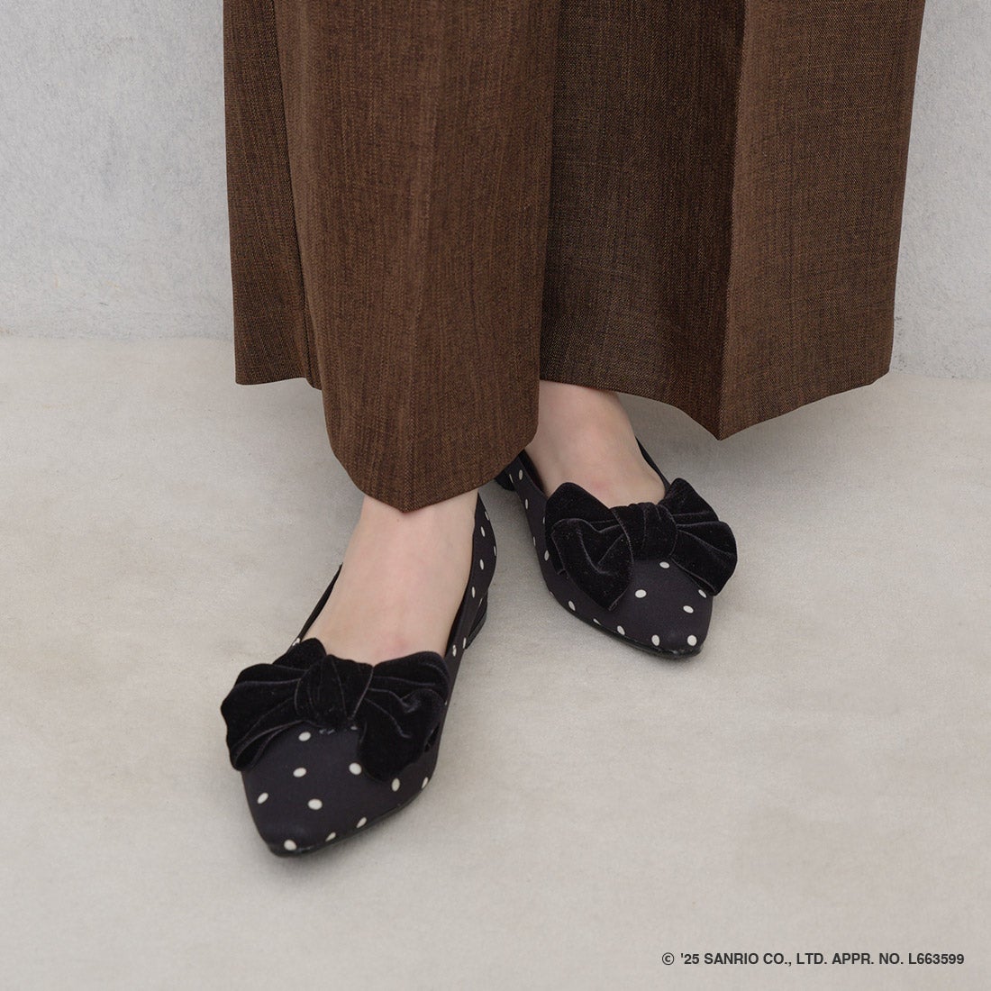 ハローキティ」コラボ】リボンフラットパンプス(0460K) （ブラックZ/C