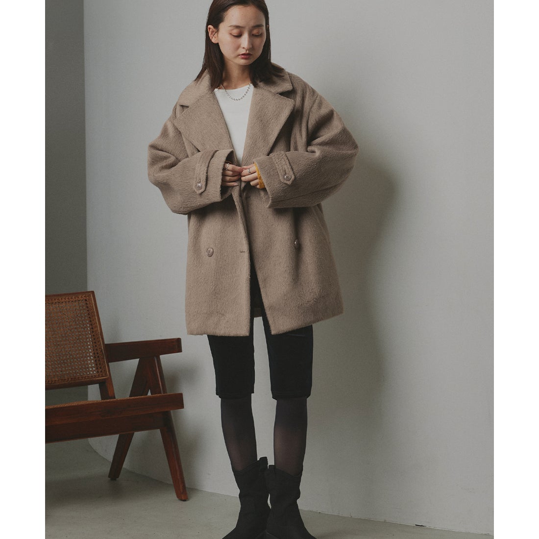 アドティエ ad thie シャギーコクーンミドルコート （ブラック