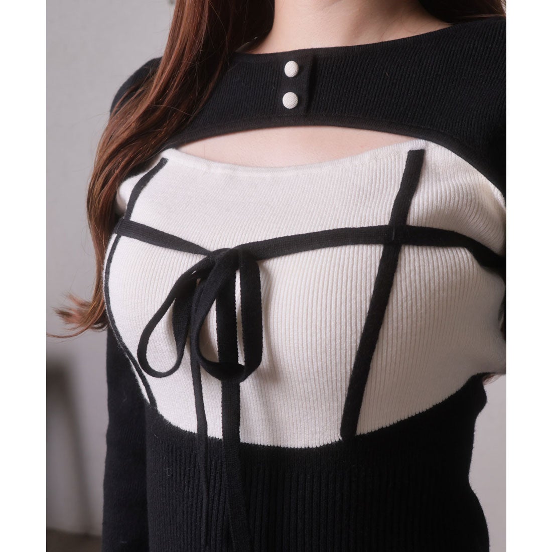 リップサービス LIP SERVICE デコルテオープンバイカラーリボンニット