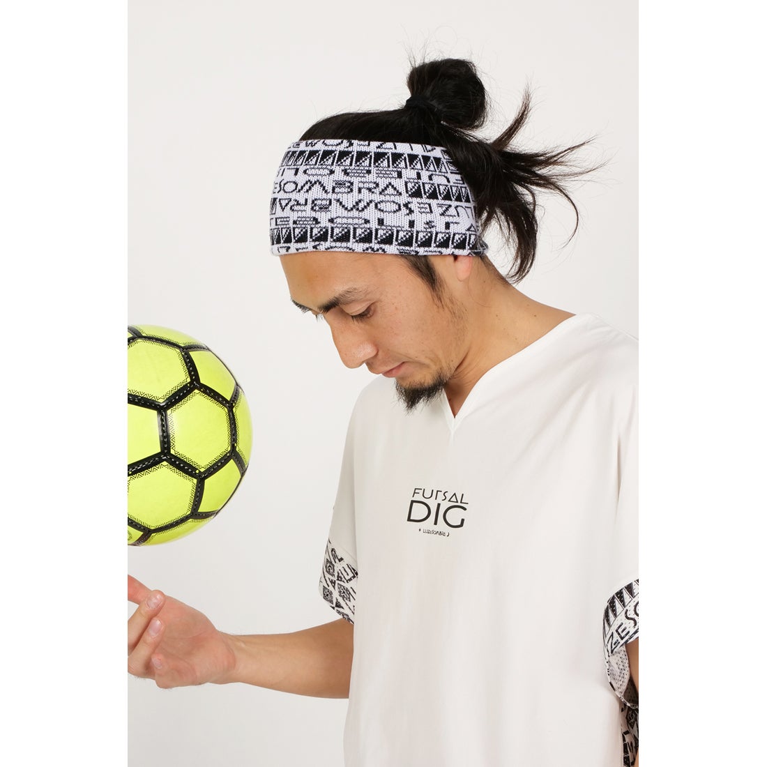 LUZeSOMBRA FD ONE HAIRBAND(ホワイト) L1241410 WHT サッカーグッズ