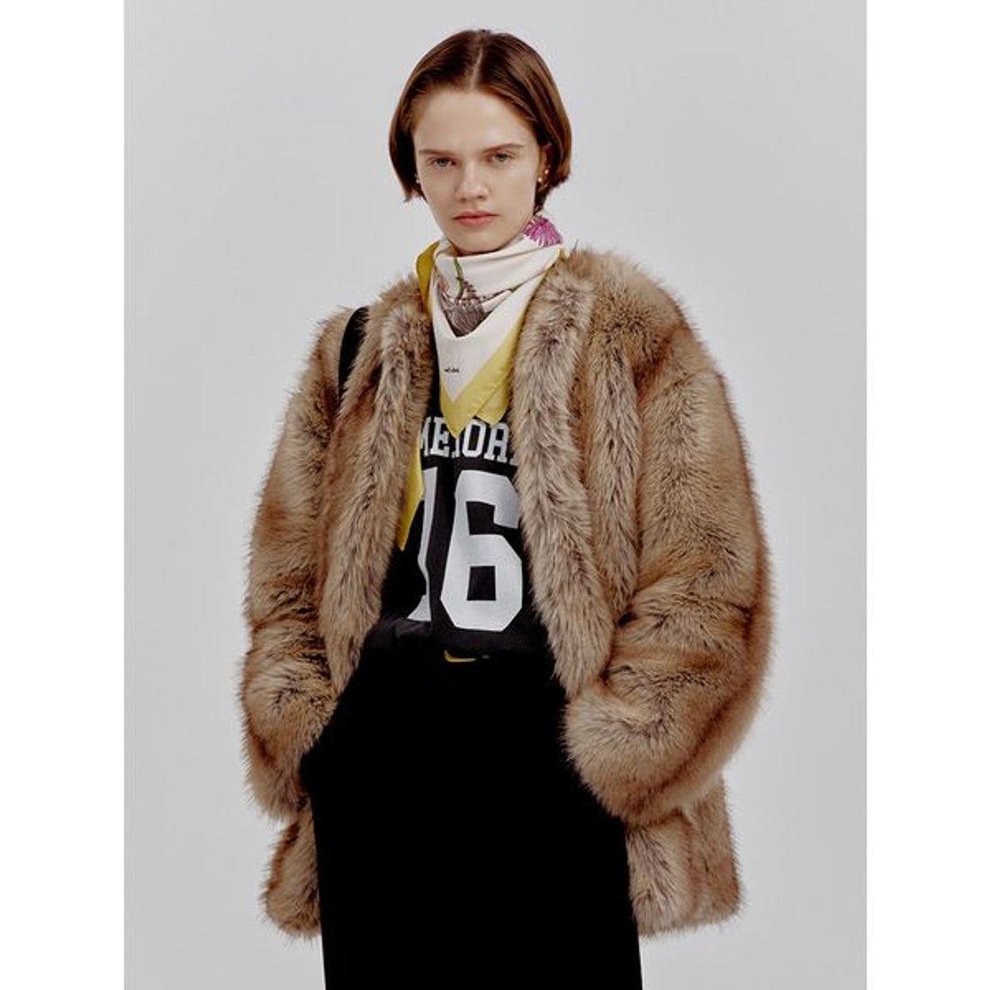 ミラ オーウェン Mila Owen マルチマテリアルノーカラーファーコート