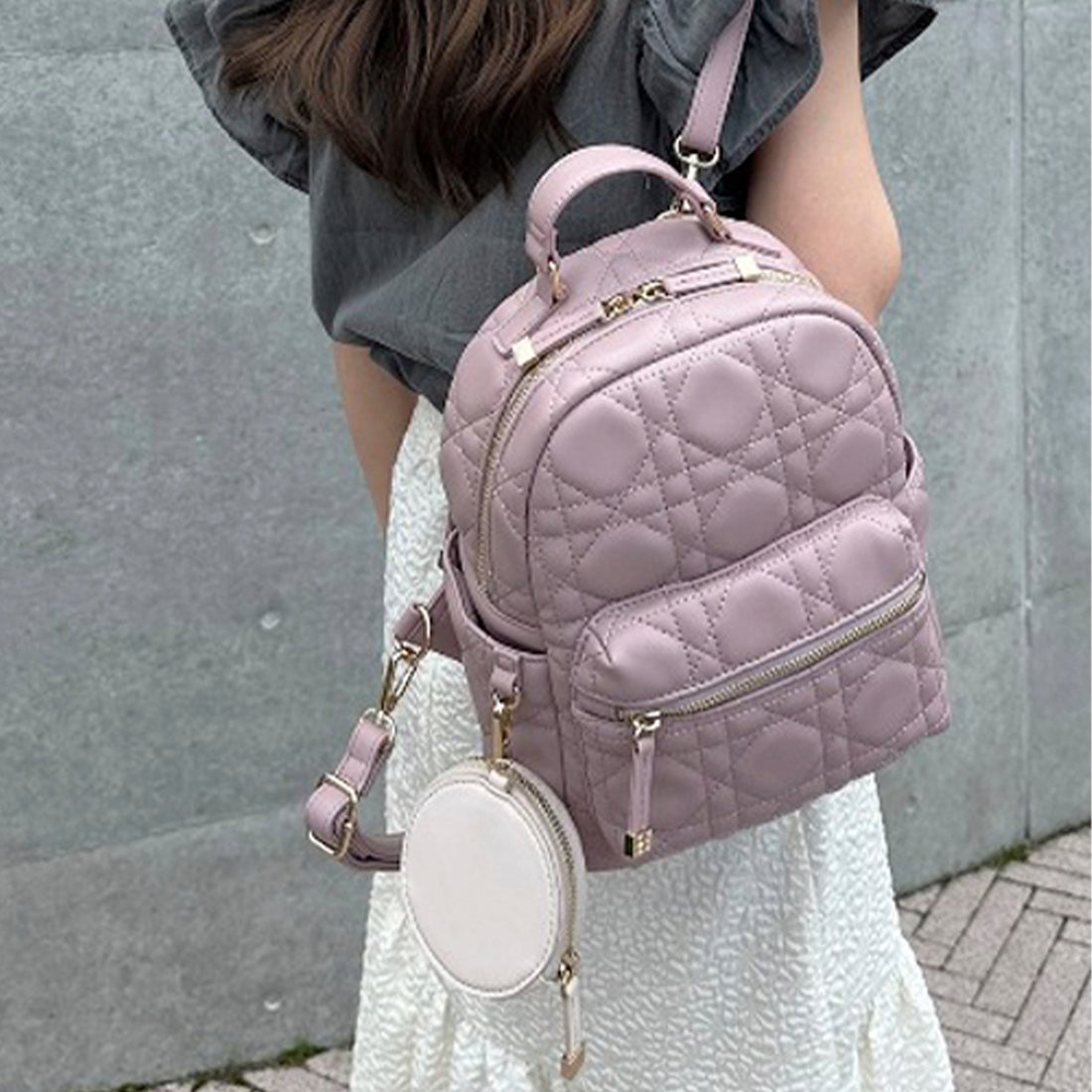 モニカ MONICA ポーチ付きキルティングリュック （ピンク） -靴