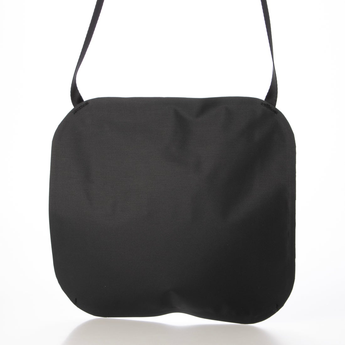 シーピーカンパニー C.P. COMPANY バッグ （ブラック） - ファッション