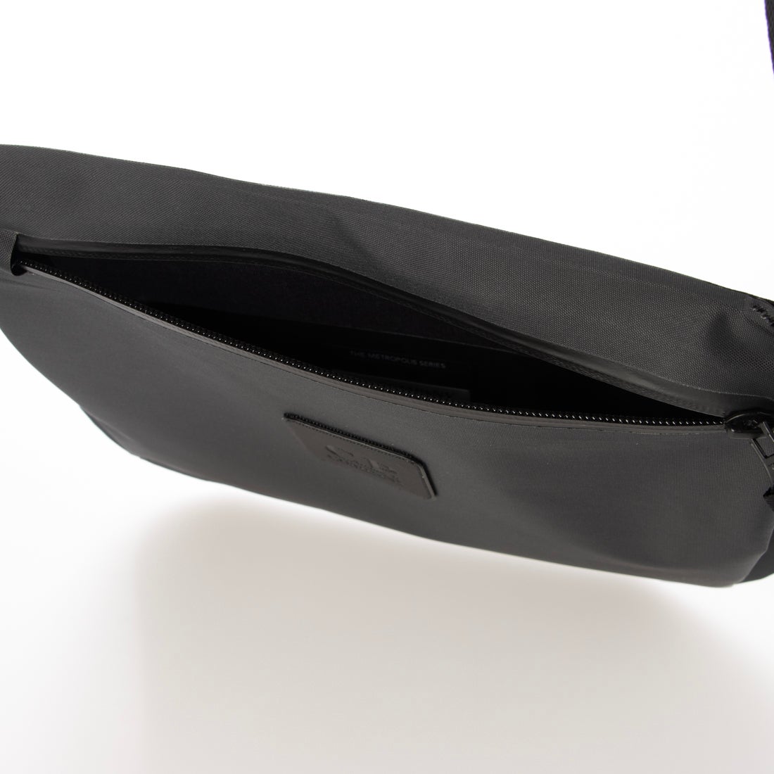 シーピーカンパニー C.P. COMPANY バッグ （ブラック） - ファッション