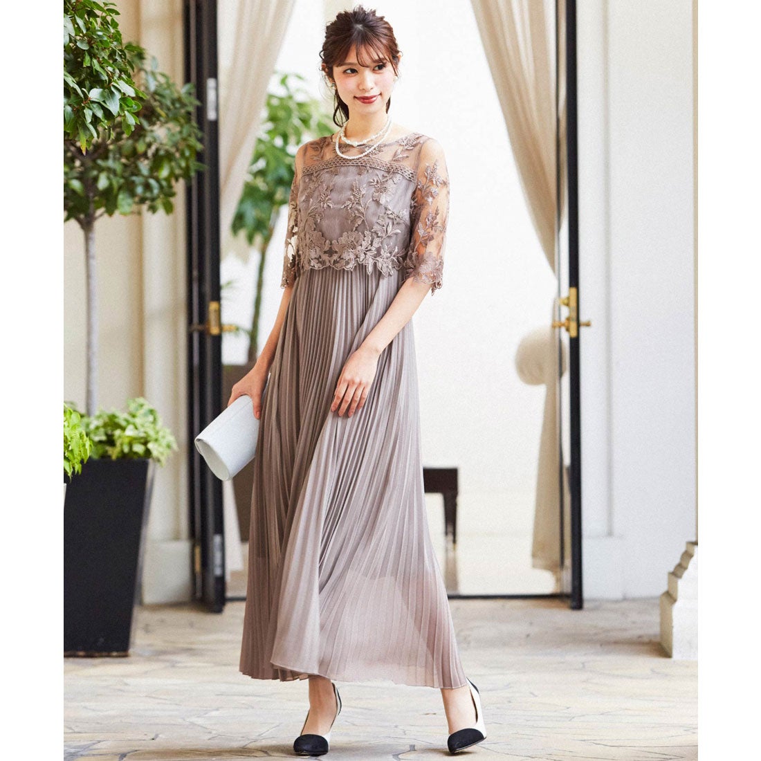 ニアナ niana 刺繍レース切り替えプリーツロング 結婚式ワンピース