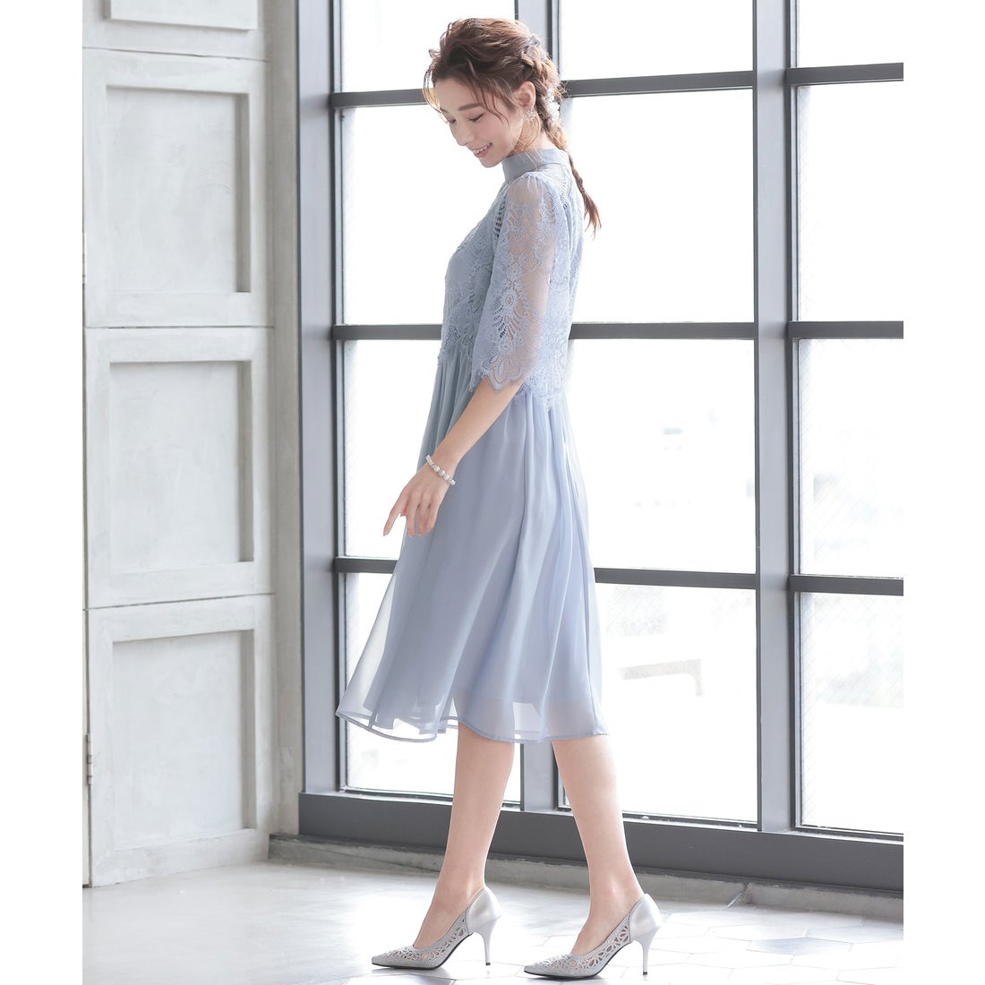 ニアナ niana スタンドカラーレースフレアドレス 結婚式ワンピース