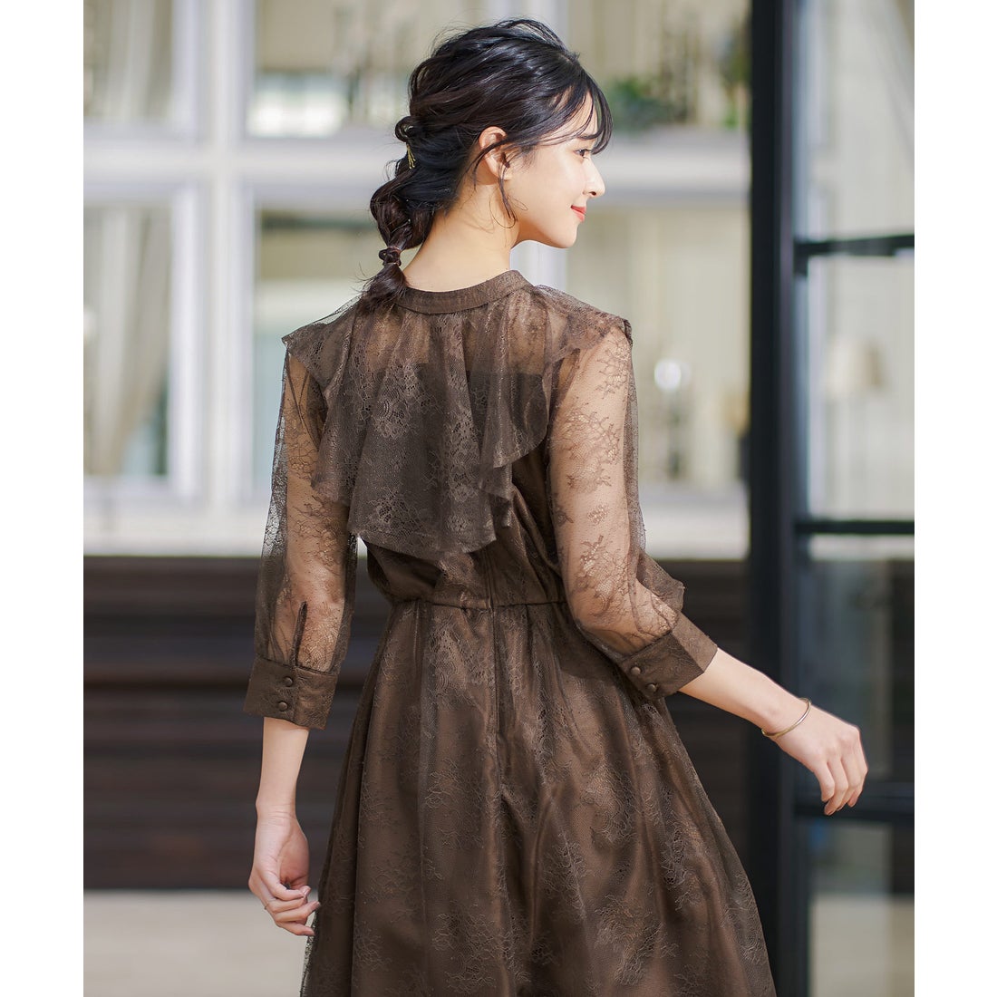 ニアナ niana 2way襟付き総レースパーティードレス （ブラウン） -靴