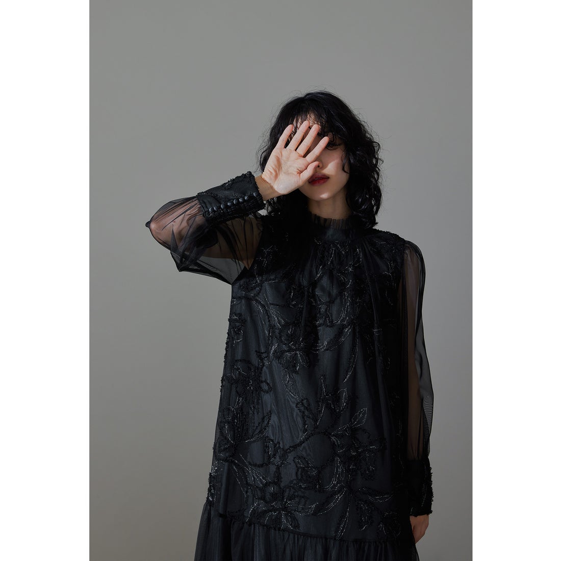 ニアナ niana フェザーフラワーチュールドレス 結婚式 パーティー