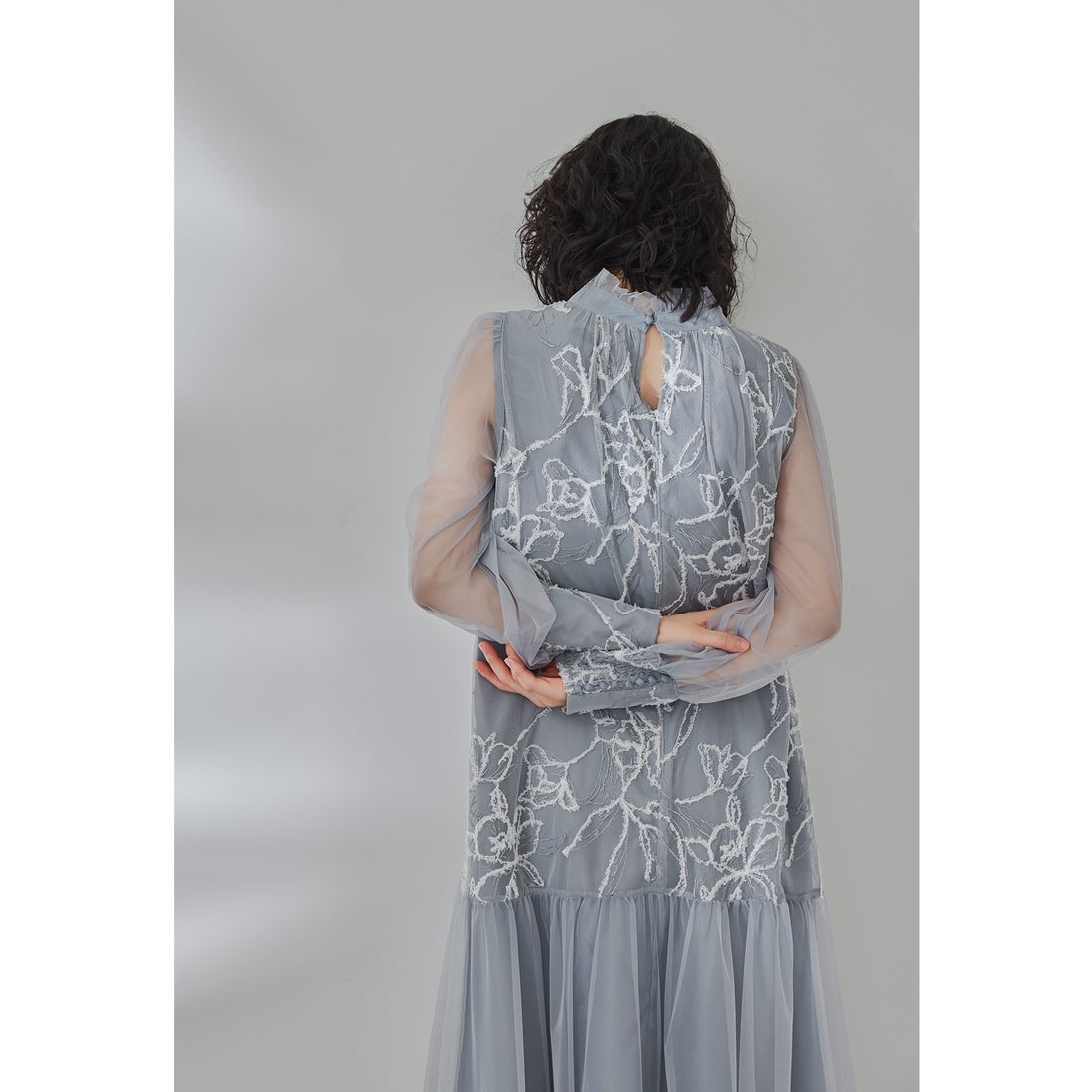 ニアナ niana フェザーフラワーチュールドレス 結婚式 パーティー