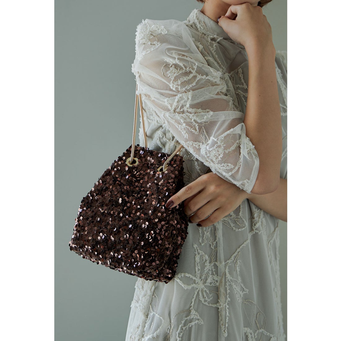 ニアナ niana 2wayスパンコールショルダーバッグ 巾着 パーティー