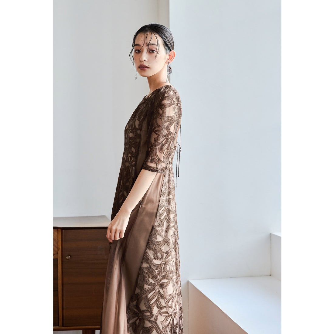 ニアナ niana フラワーレースフレアドレス 結婚式 成人式 二次会