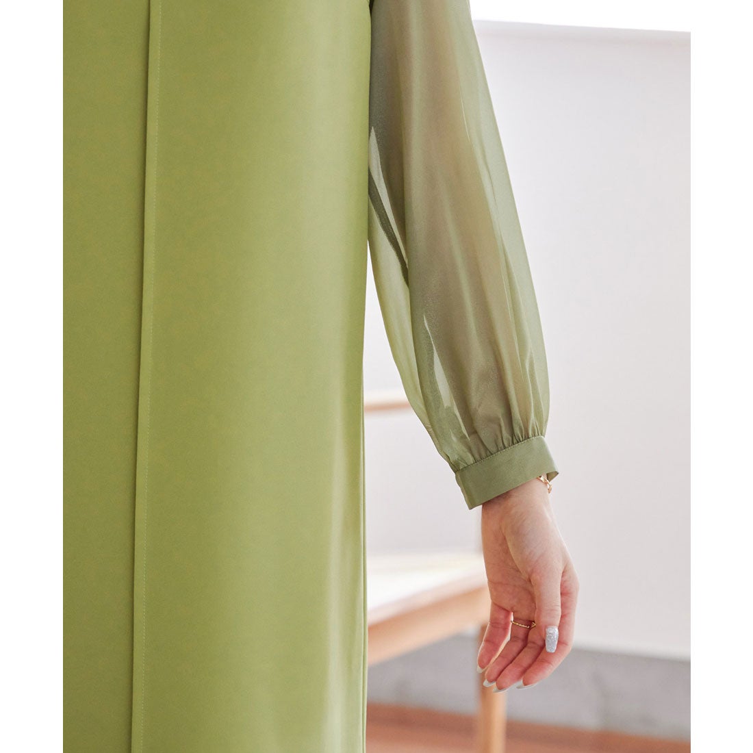 ニアナ niana シアー切り替えIラインワンピースパーティードレス