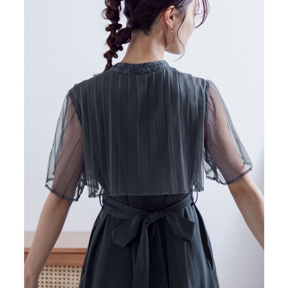 ニアナ niana プリーツスリーブジャガード切り替えワンピースドレス