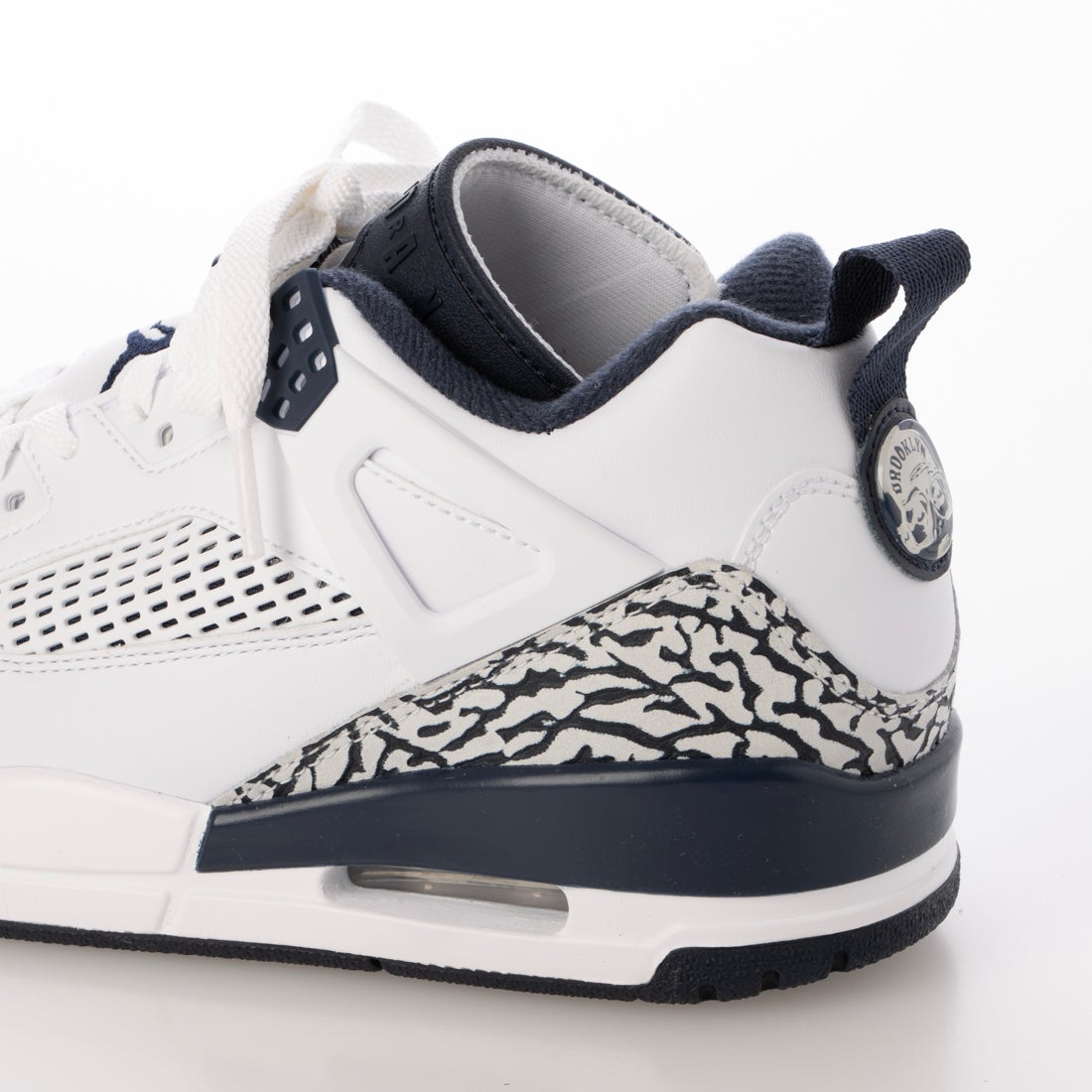 ナイキ NIKE NIKE JORDAN SPIZIKE LOW ナイキ ジョーダン スパイジーク