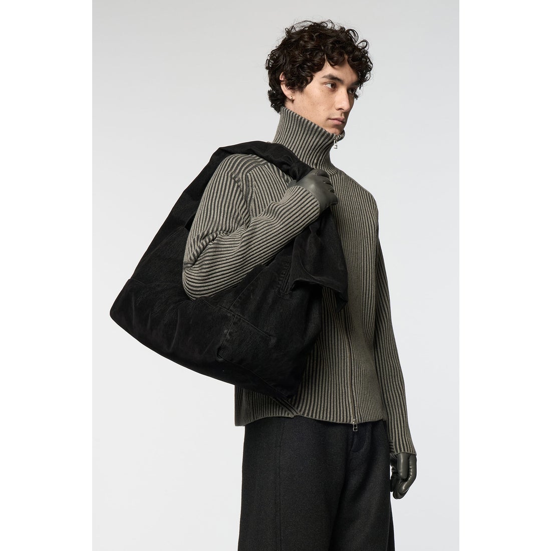 オマールアフリディ Omar Afridi WASHED KNOTTED LIDIA BAG （BLACK