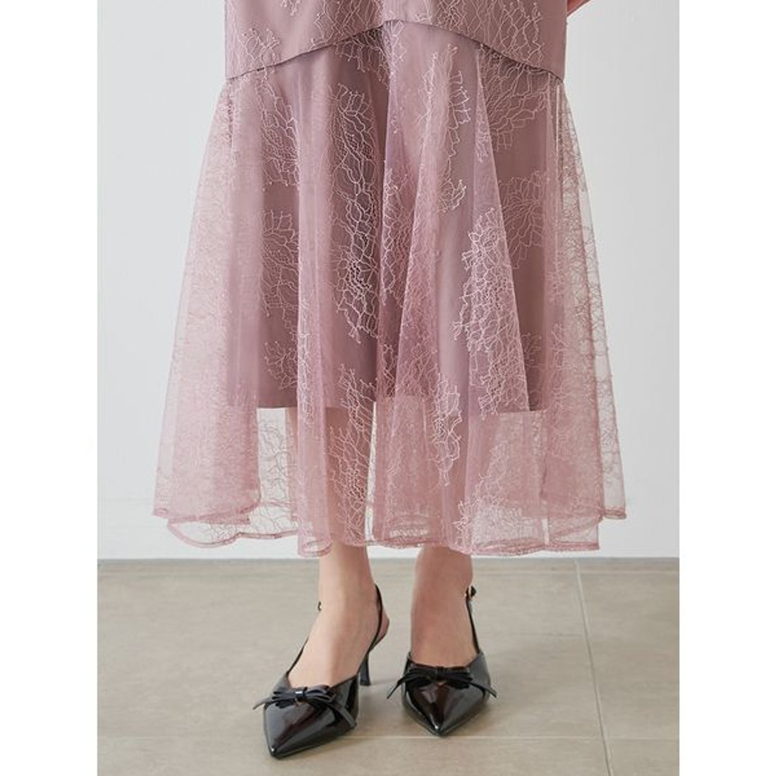 スナイデル SNIDEL ギャザードレープレースドレス （GRY