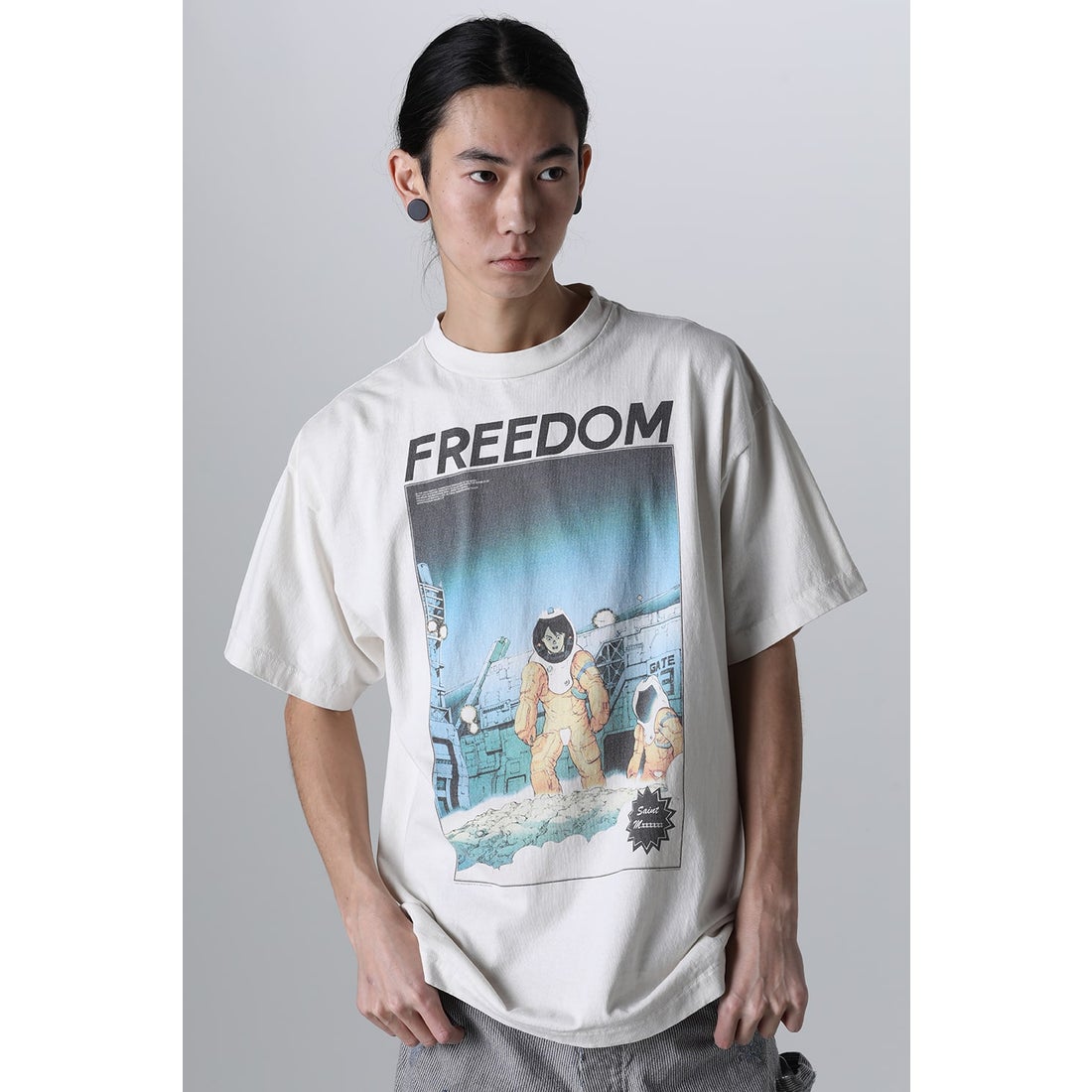 FREEDOM × SAINT Mxxxxxx ASTRO Short sleeve T-shirt （White