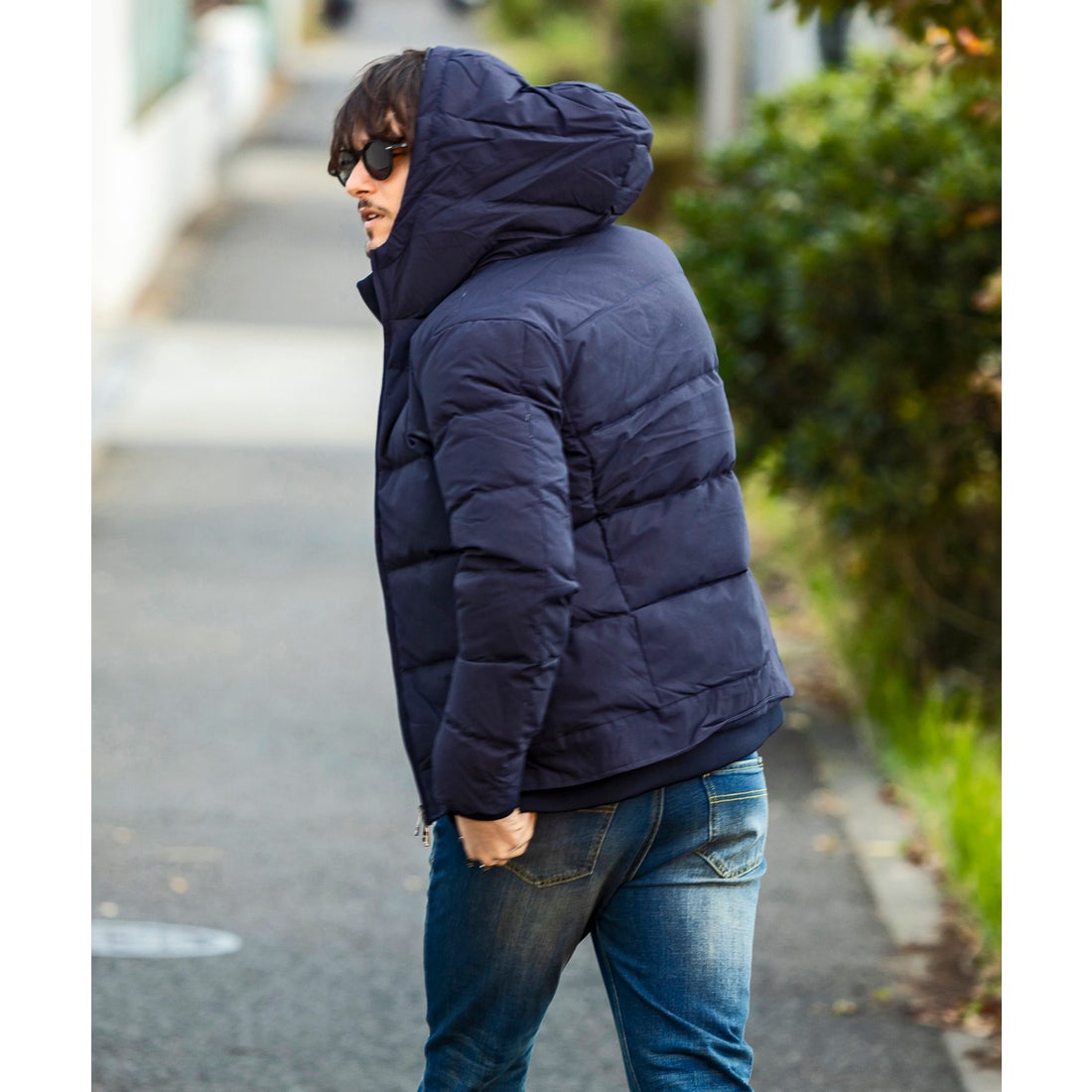 AKM Contemporary スタンドネック レイヤード ダウンジャケット(保温性