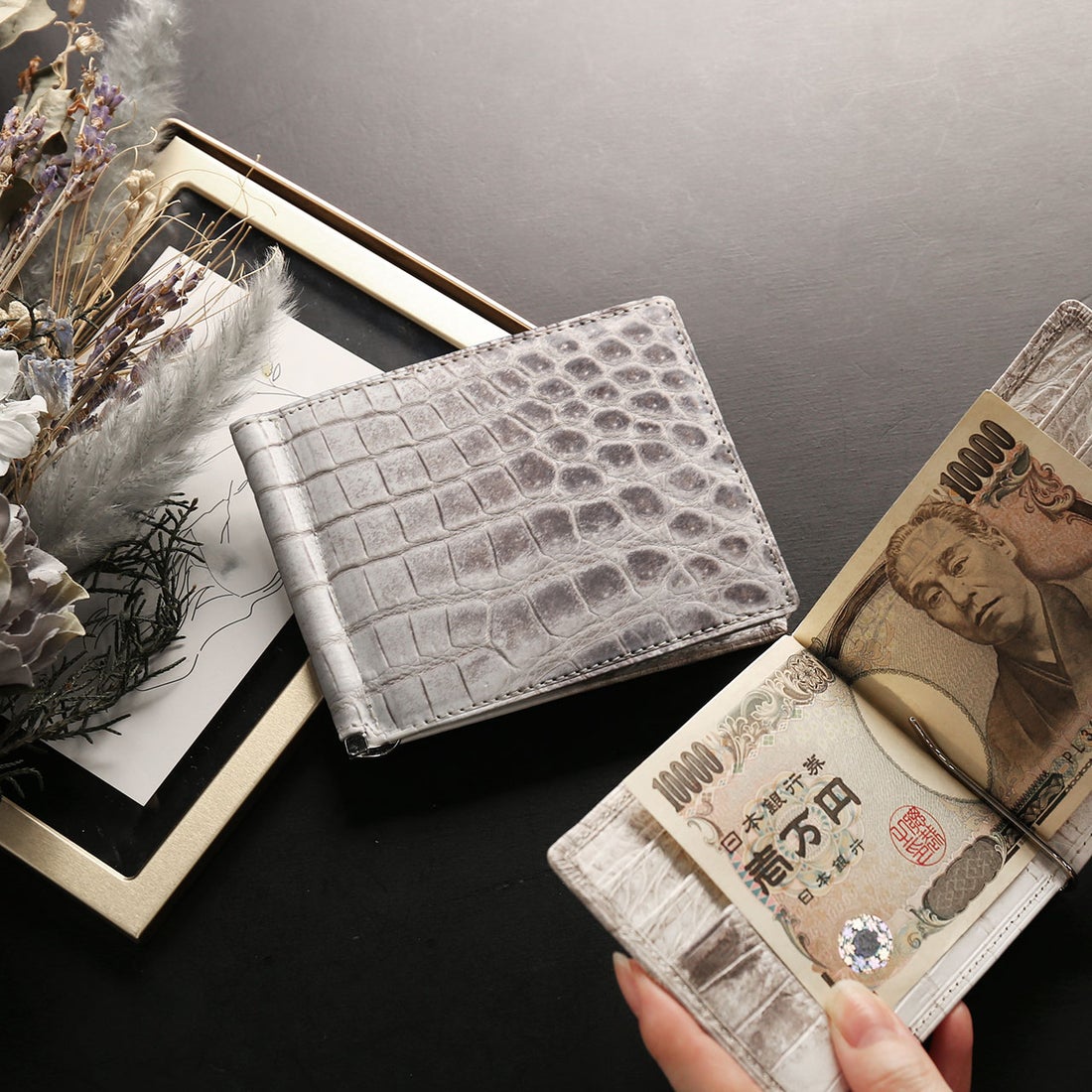 サンキョウショウカイ 三京商会 ヒマラヤクロコダイルレザー