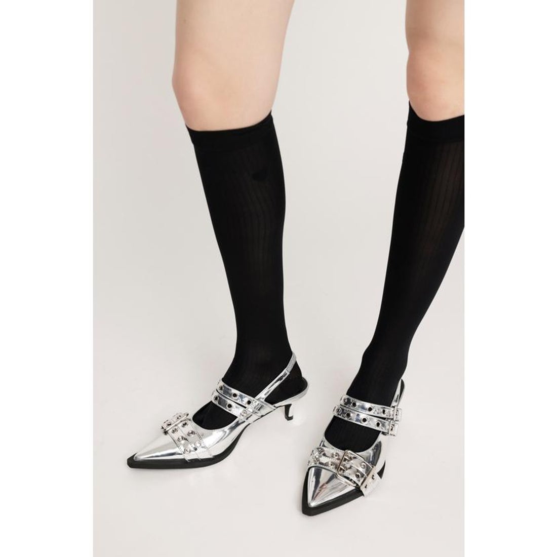 スライ SLY POINTED TOE BELTED サンダル （WHT） - ファッション通販