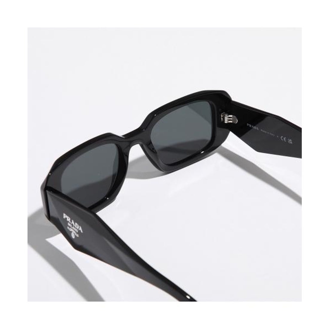 プラダ PRADA PRADA シンボルサングラス SPR 17W スクエア型 （1AB-5S0