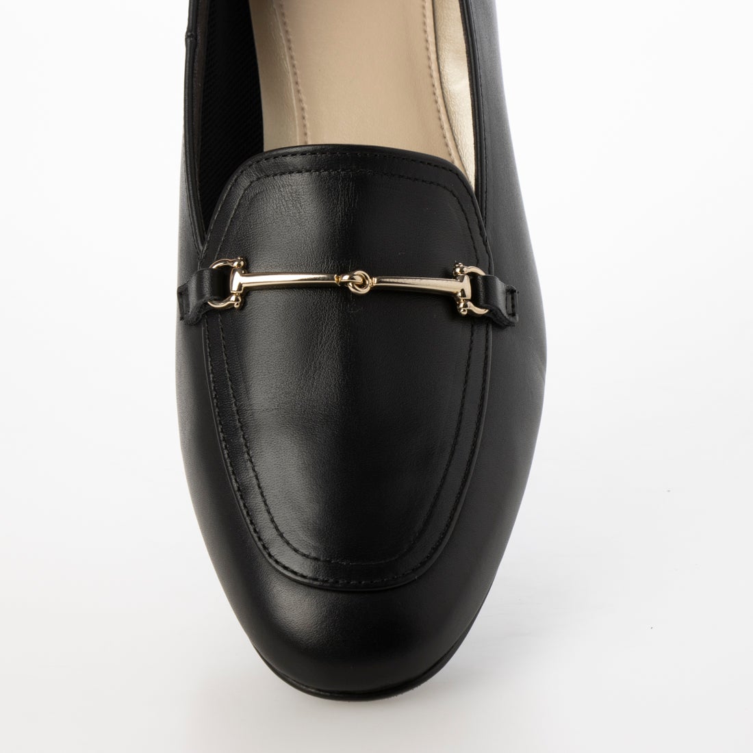 リズ ラフィーネ Riz raffinee ヒールアップスクエアローファー