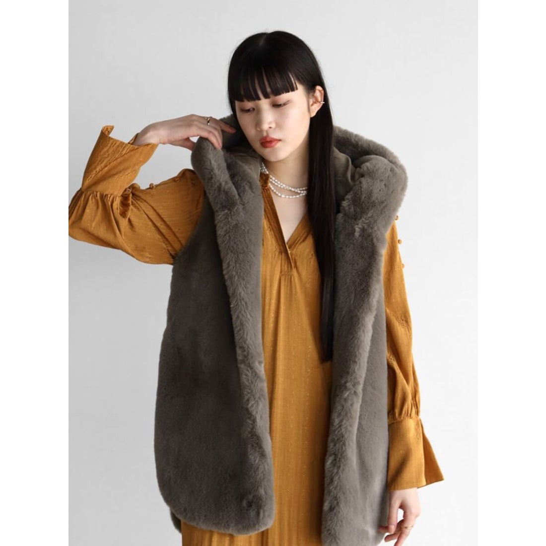 ラディエイト RADIATE フーデッドファーベスト - RADIATE limited