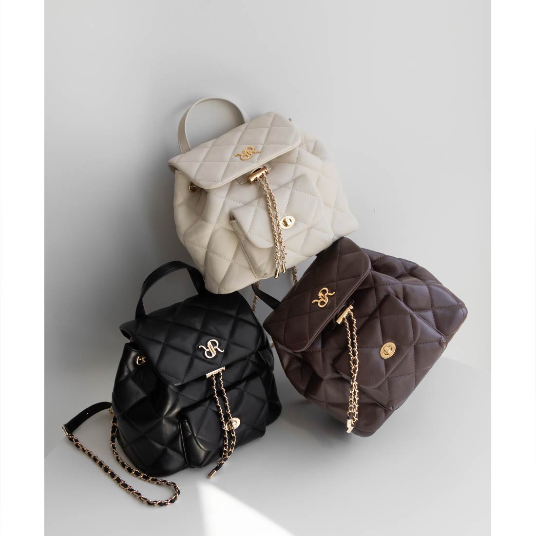 ランダ RANDA ☆キルティングデザインリュックバッグ （IVORY