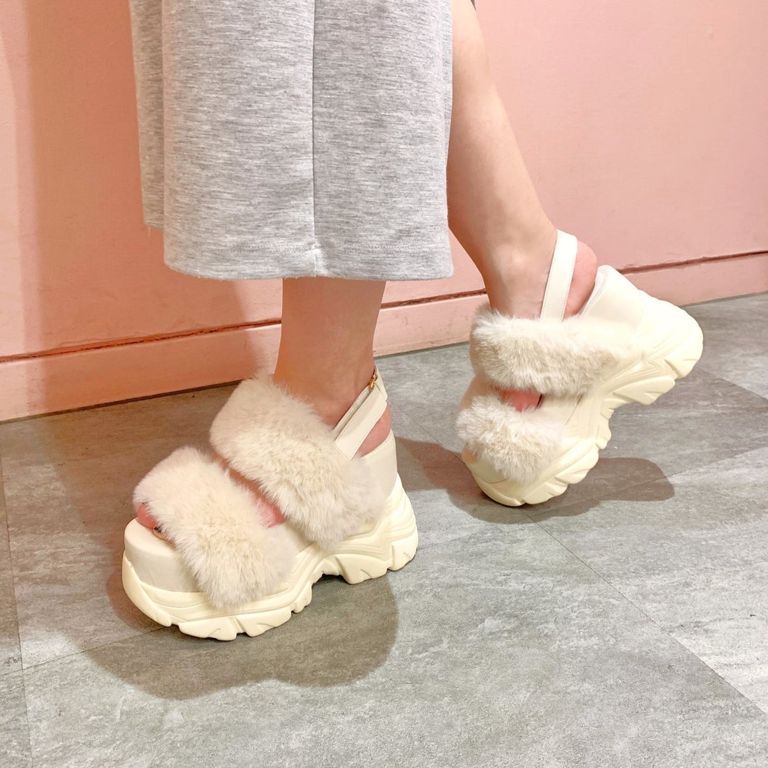 アールアンドイー R&E 【24AW新作】【R&E】厚底ラバーボリュームファー