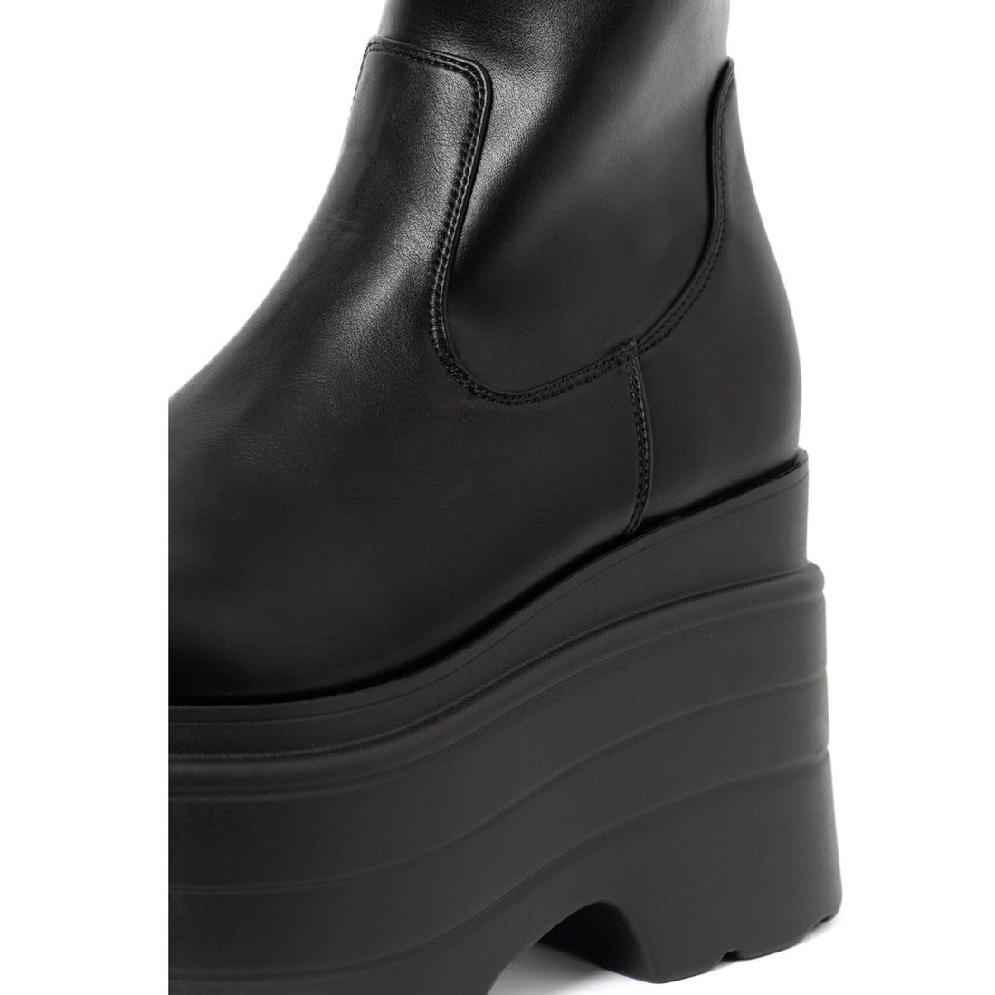 アールアンドイー R&E【R&E】ボリュームソールストレッチショート