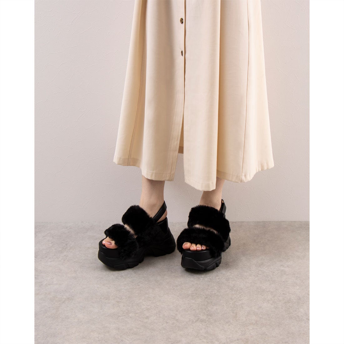 アールアンドイー R&E 【24AW新作】【R&E】厚底ラバーボリュームファー