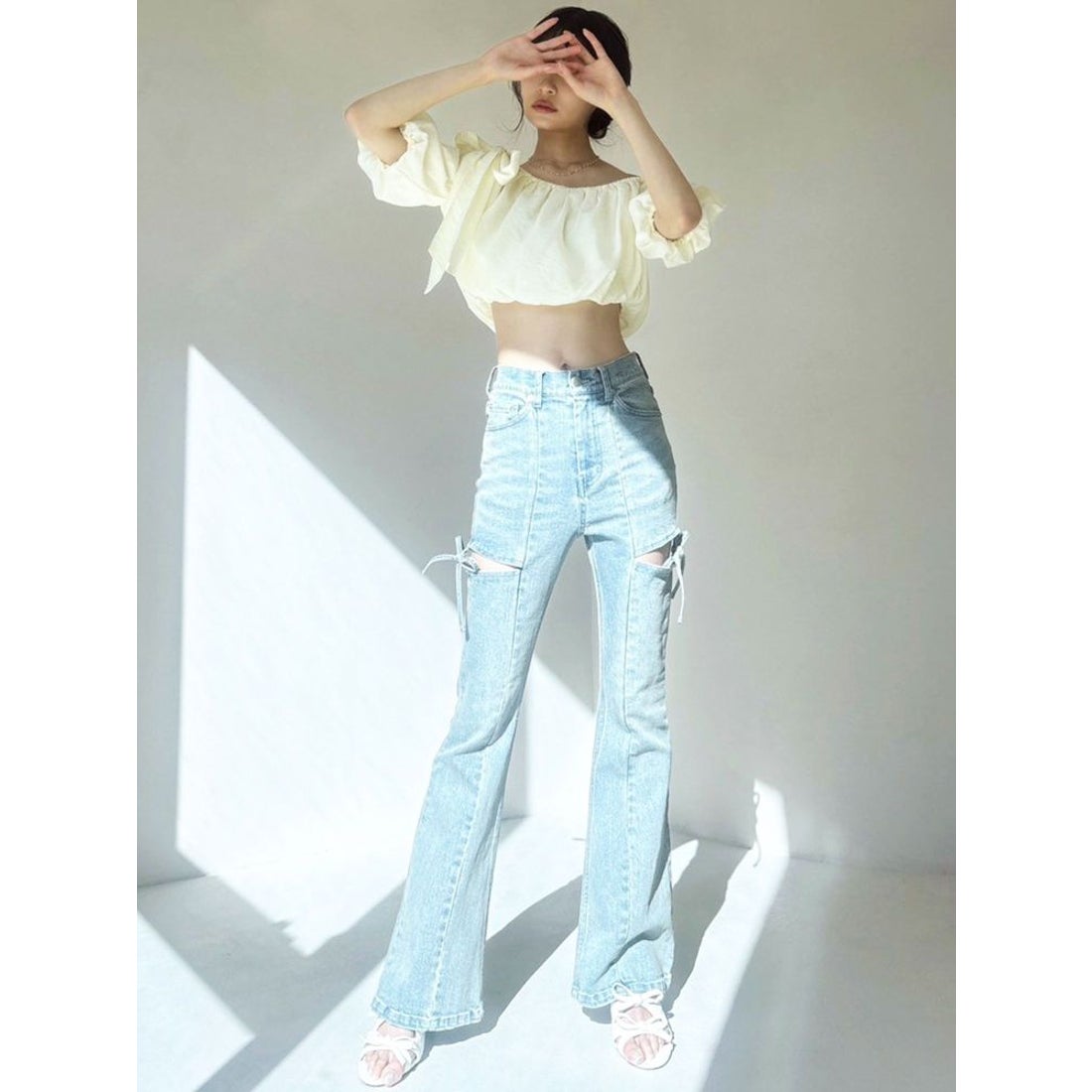 リゼクシー RESEXXY カットアウトリボンデニムパンツ （アイスブルー