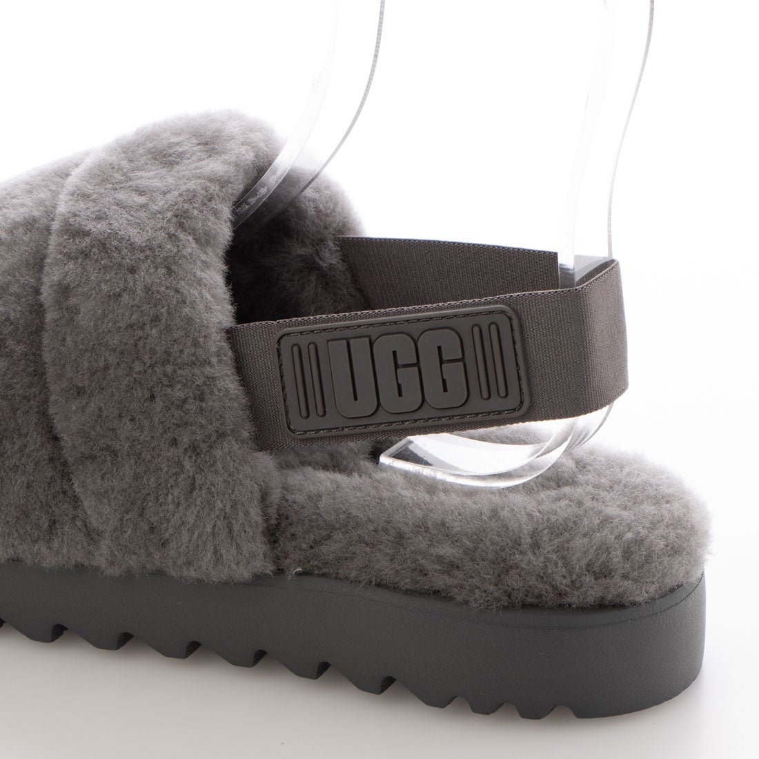 アグ UGG スーパーフラッフスリッパ サンダル （チャコール） -靴