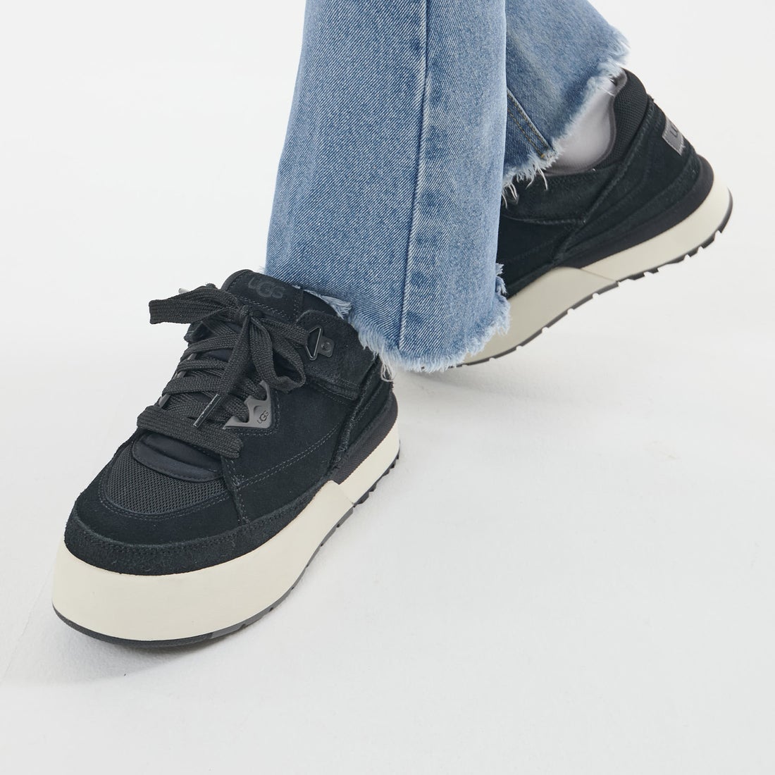 UGG アグ スニーカー ゴールデンクッシュ レディース 厚底 W