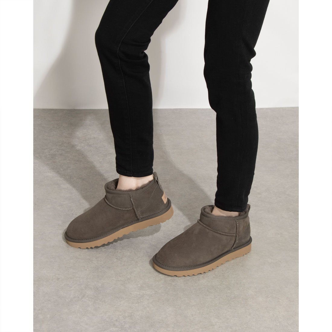アグ UGG クラシック ウルトラ ミニ ブーツ （グレー） -ファッション