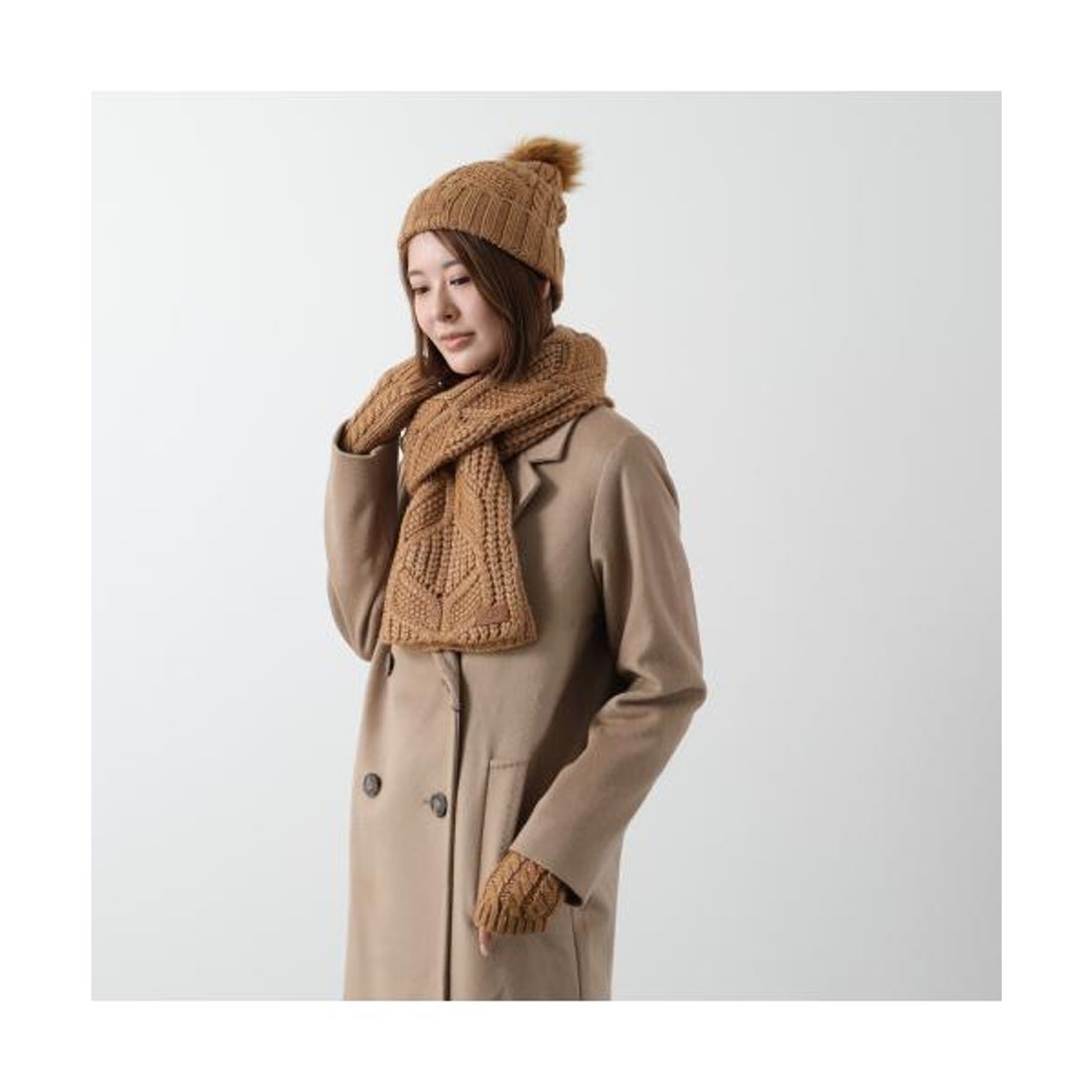 アグ UGG UGG ニット帽 Cable Beanie with Pom 100819 （CHESTNUT