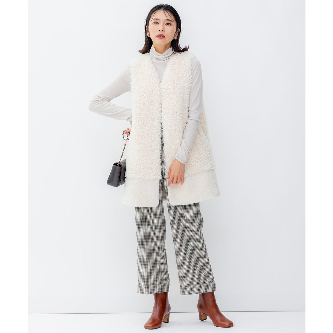 23区（大きいサイズ） ECOPEL カーリーファーコンビ ジレ （アイボリー