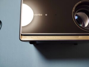 1100ANSIルーメン・フルHD✨低価格プロジェクターWanbo X5 Proは昼でも