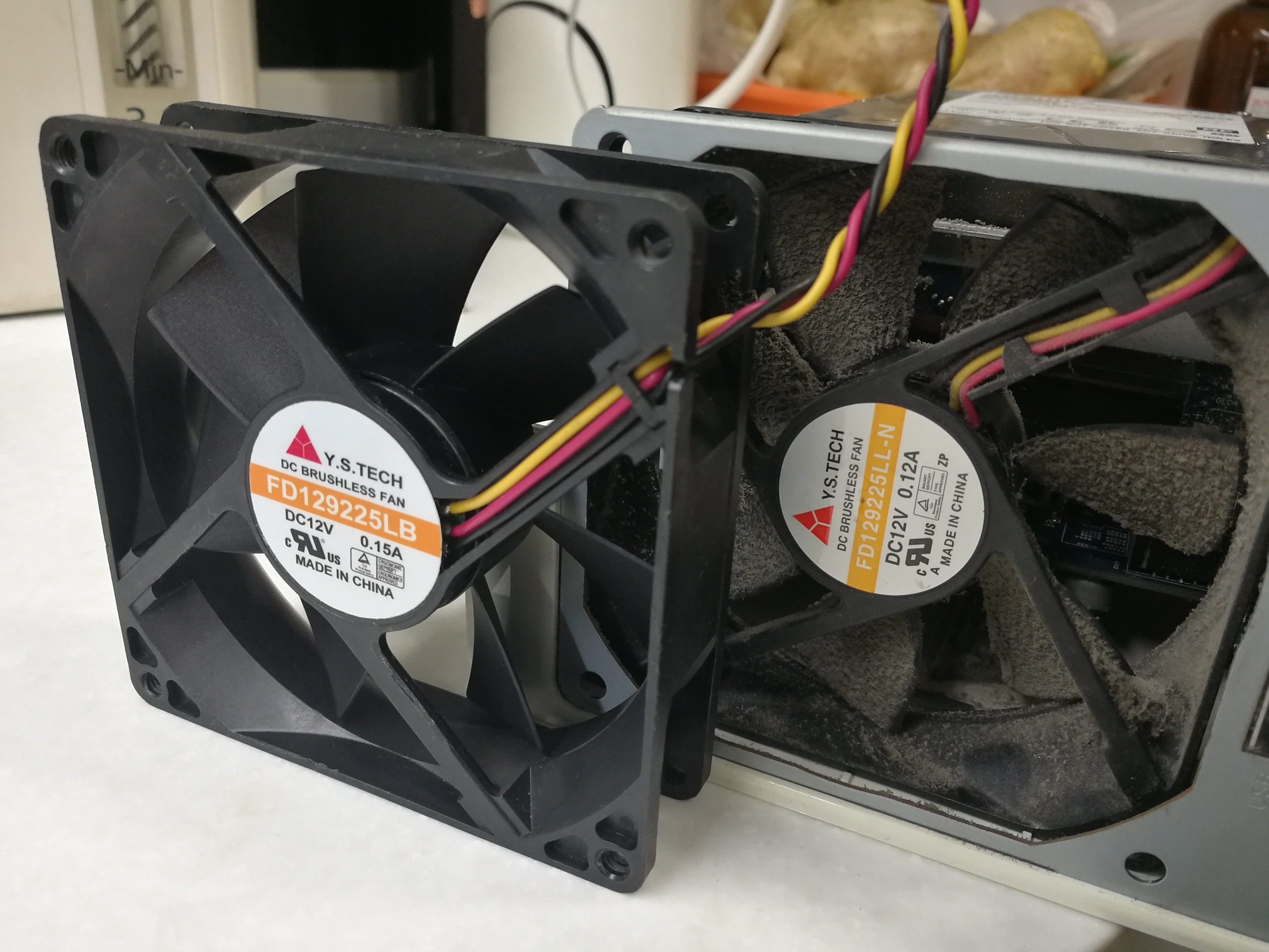 Synology NAS DS212J/213JのFAN換装 | Fun Scripting 2.0