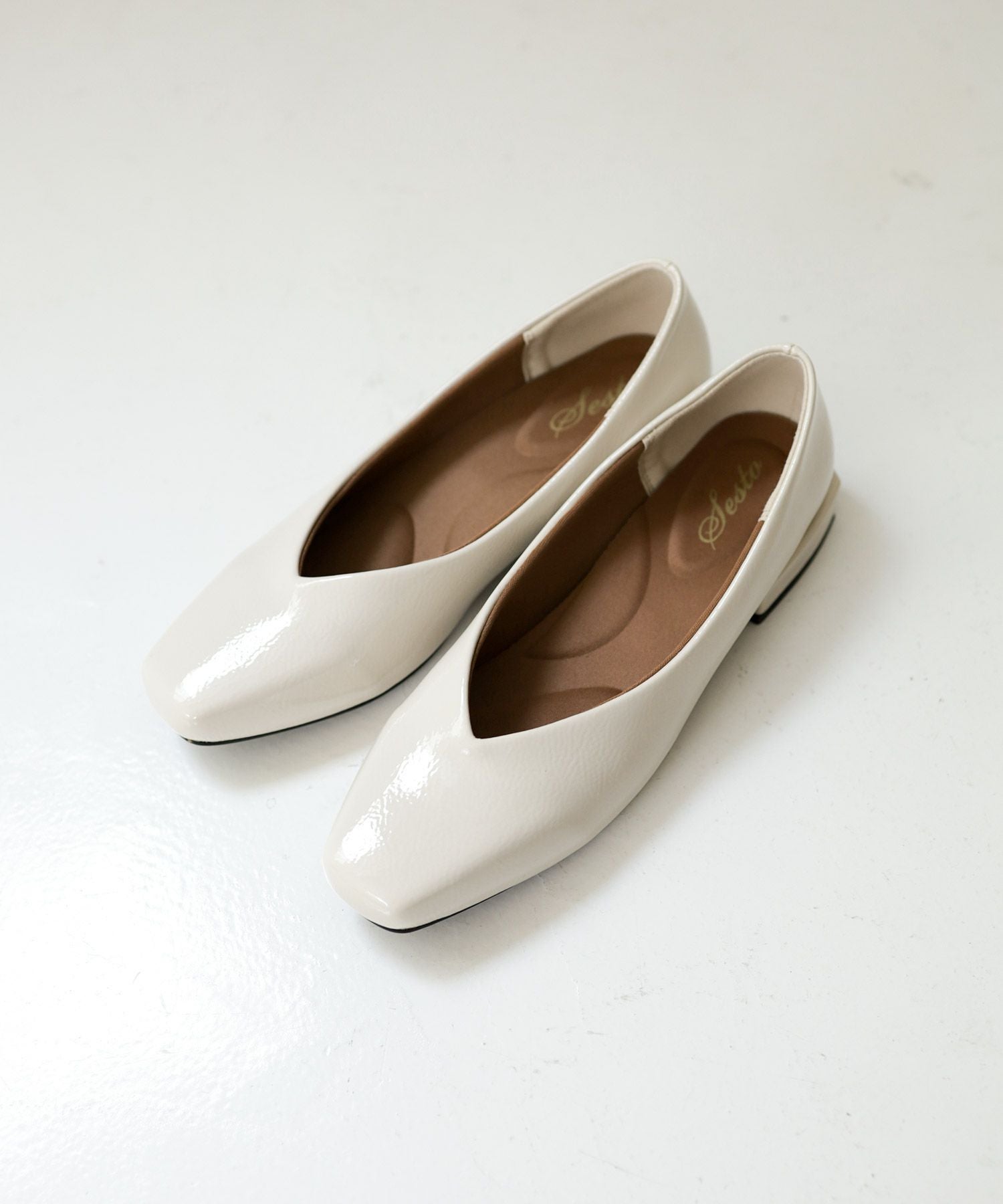 スクエアトゥローヒールエナメルパンプス△返品交換不可 | SESTO