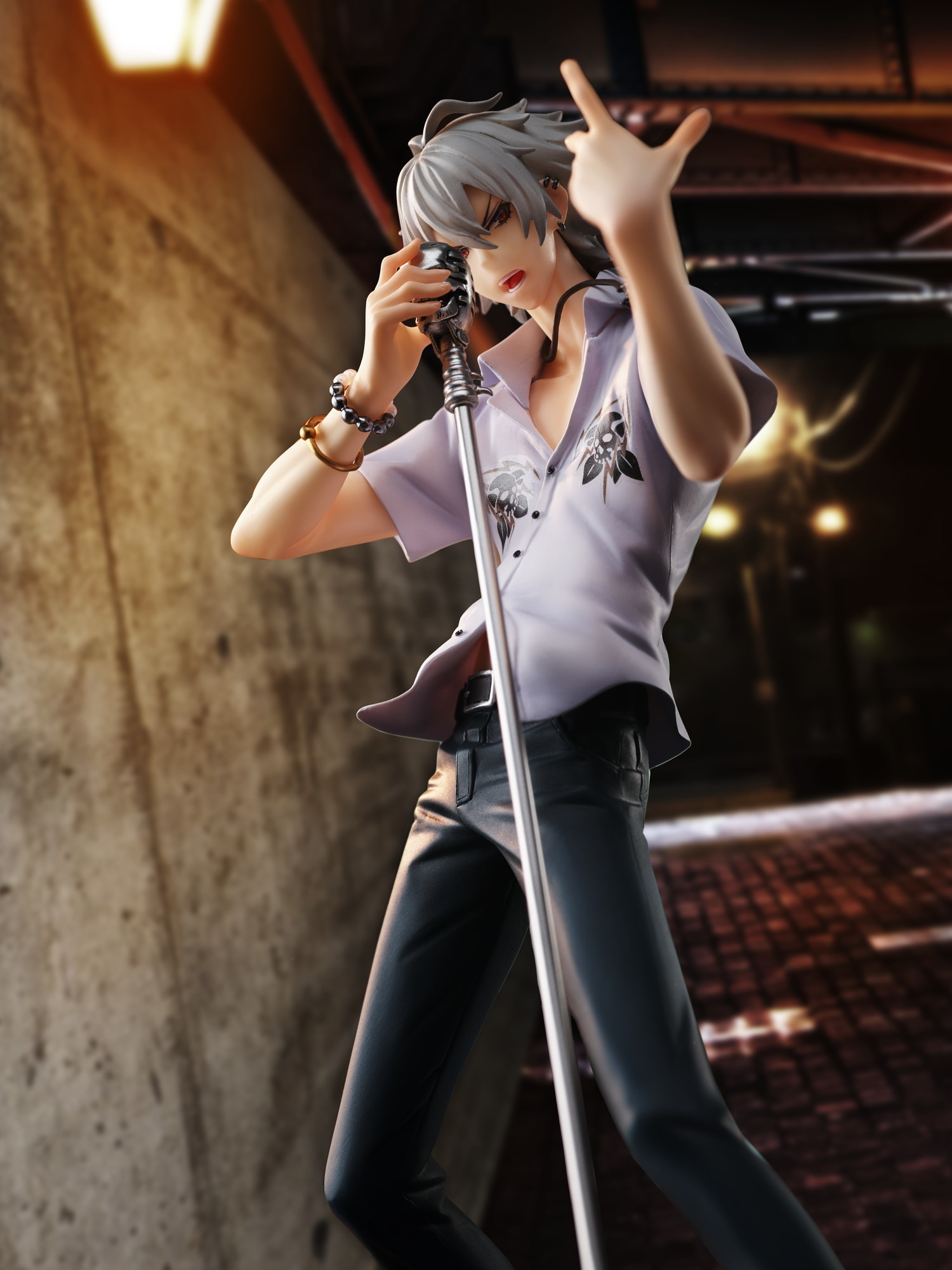 ヒプマイ」“Life is not fair.”火貂組の若頭・碧棺左馬刻がフィギュア