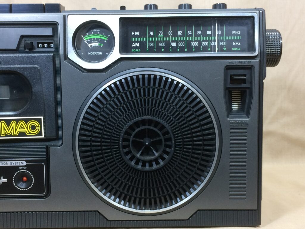 ナショナル RQ-556 – 離れた位置から操作できるワイヤレス