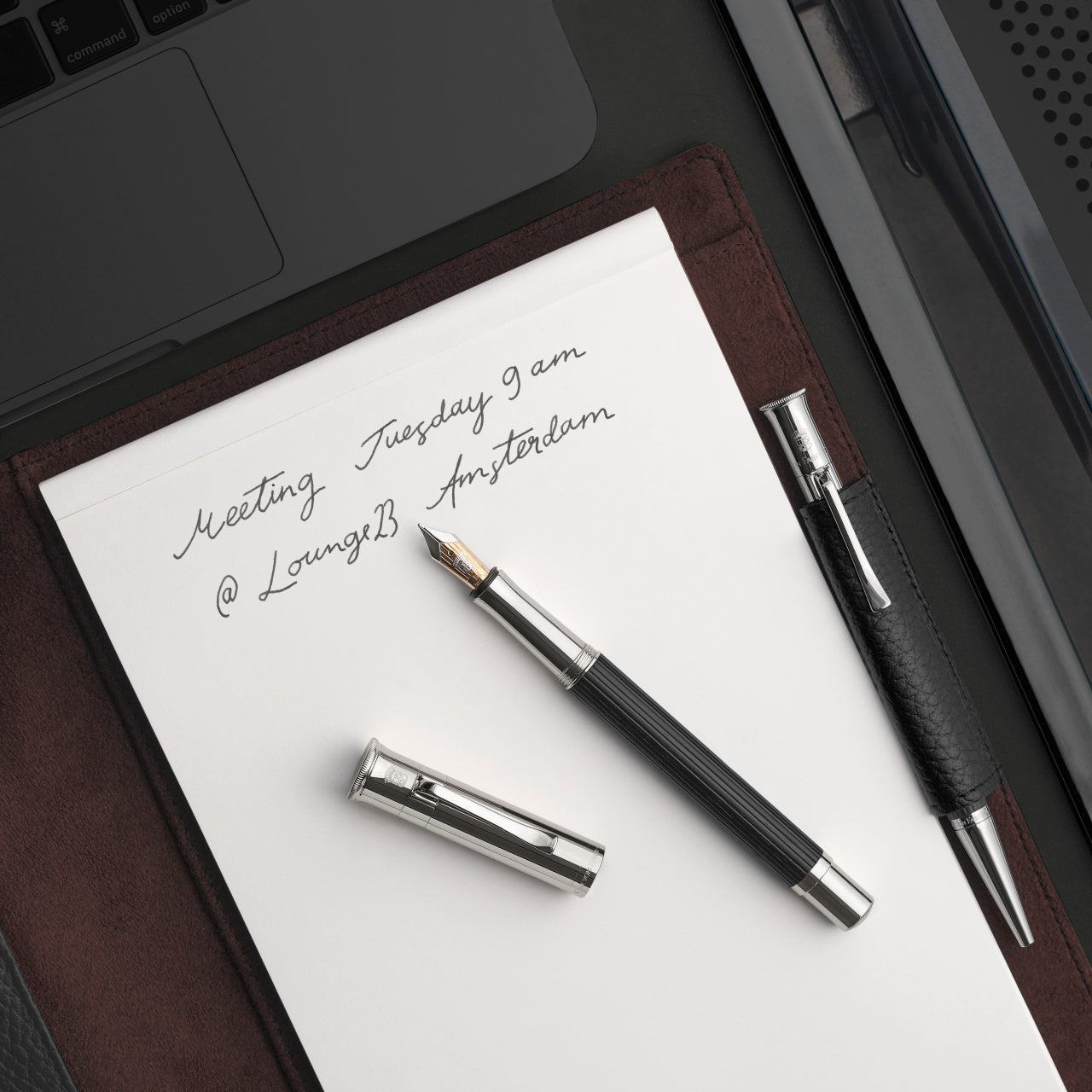 クラシックコレクション エボニー 万年筆 – GRAF VON FABER-CASTELL