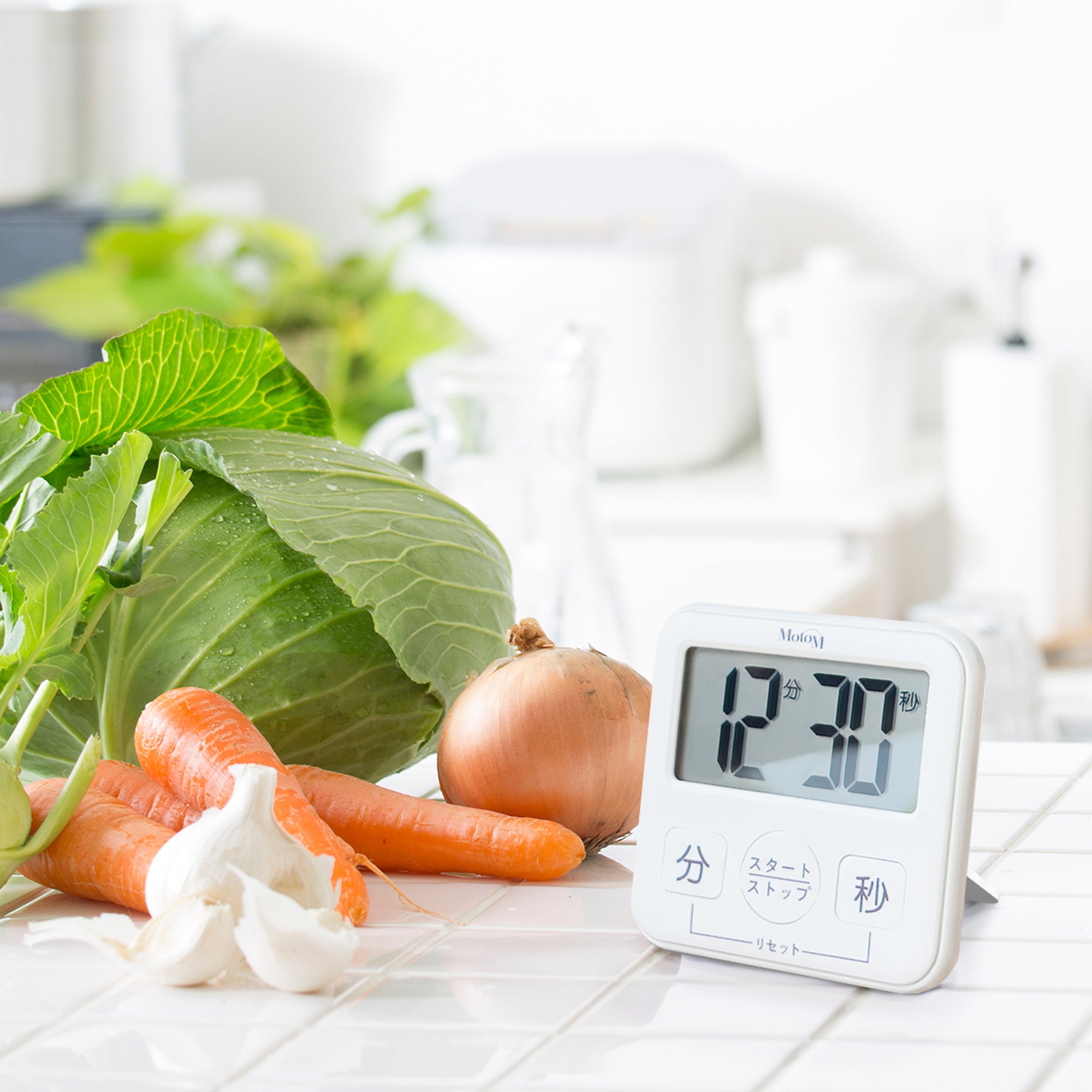 大きい表示と大きいスイッチのキッチンタイマー GHA007W ホワイト