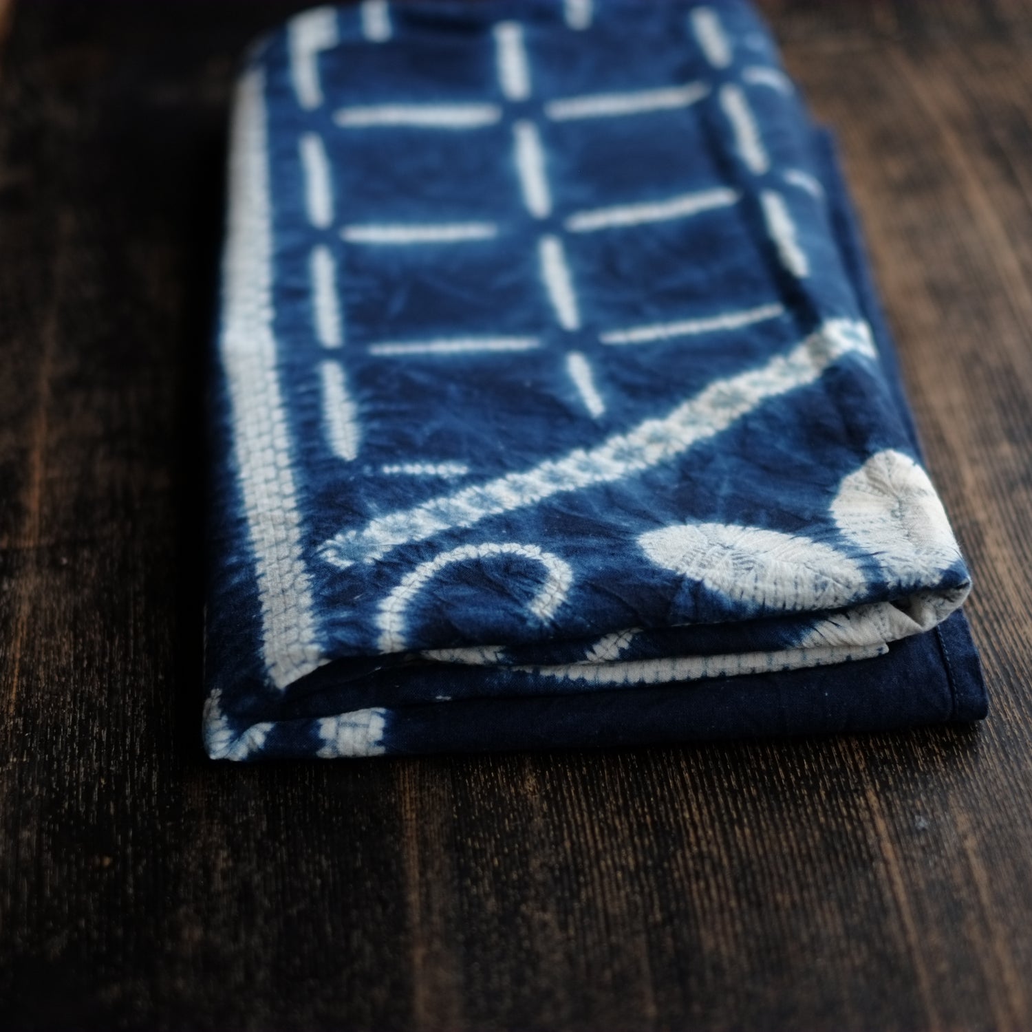 時代 中国 雲南省 絞り染め 藍染 風呂敷 大布 （20世紀） – 逢季荘