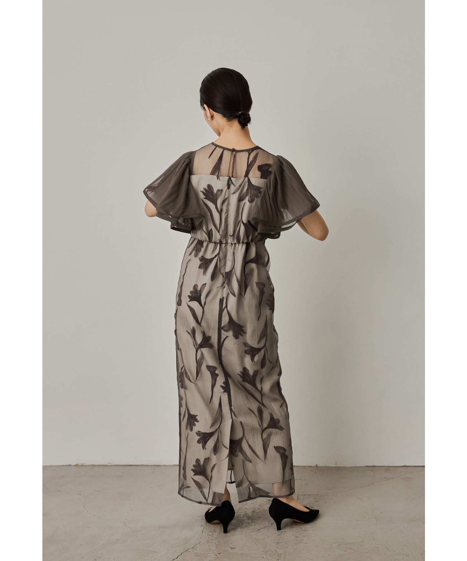 サーキュラースリーブフラワードレス 花柄 結婚式 成人式 同窓会